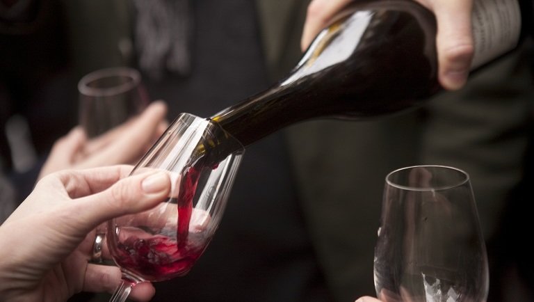 Mélyrepülésben a borfogyasztás: közel 20 éves negatív rekord dőlt meg