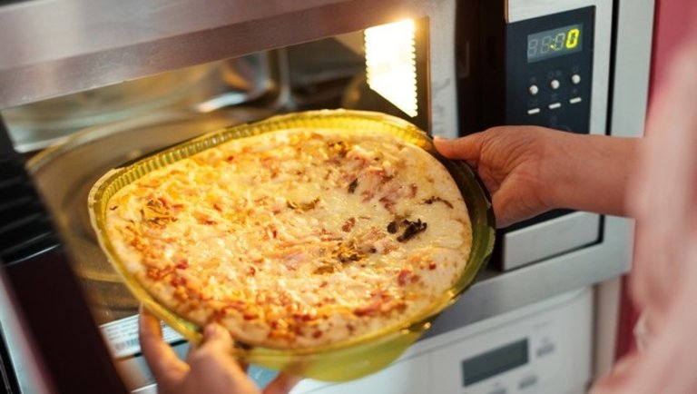 Döbbenet: ki nem találnád, mennyi fagyasztott pizzát ettek a magyarok az elmúlt évben