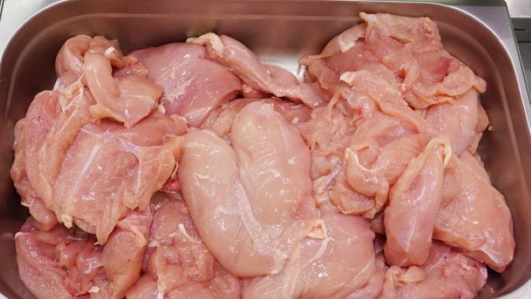 Most érkezett a hír: kegyetlenül beüthet a csirkehúshiány a magyar boltokban