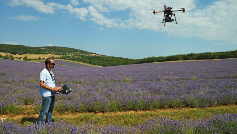 Megjelent a rendelet: így lehet drónpilóta jogosítványt szerezni Magyarországon