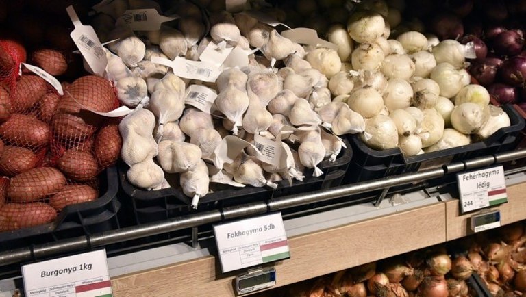 Ömlik a kínai fokhagyma a magyar boltokba: ezt az árut sózzák rá a vásárlókra 