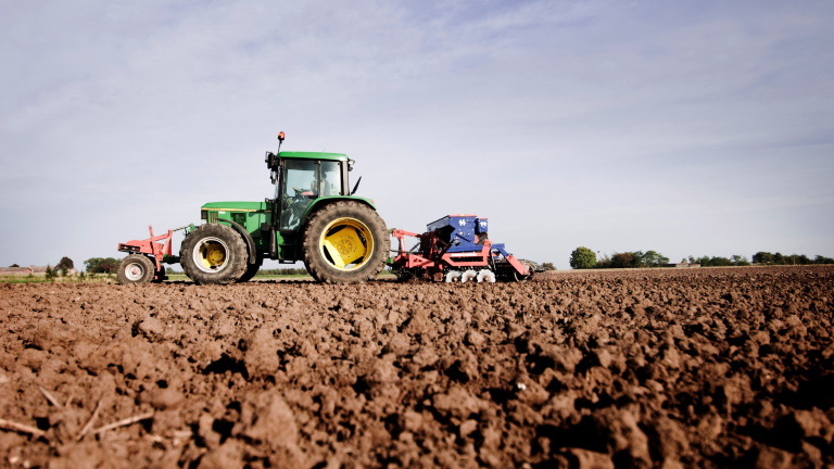 Így juthatnak olcsón traktorhoz az élelmes gazdák: itt már működik a módszer