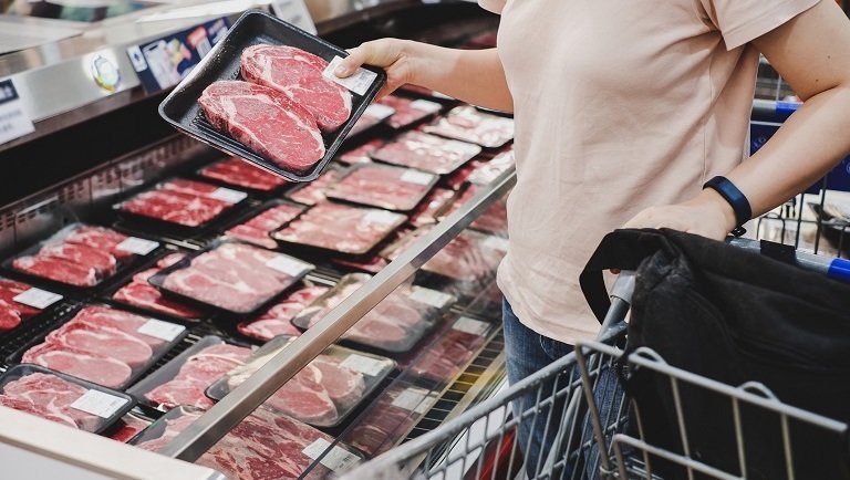 Drasztikus áremelkedés jön Magyarországon: akár 25 százalékkal is drágulhat a hús