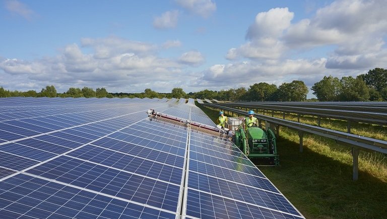 Mostantól termőföldön is végezhető napenergia-termelés, de csak egy feltétellel 