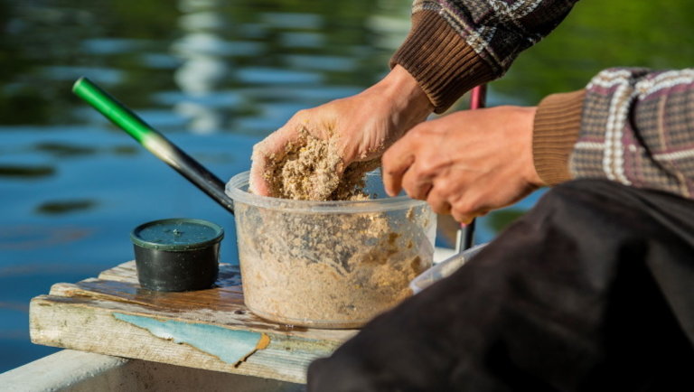 Eluralkodott az foszforpara a Balatonnál: a horgászokat hibáztatják