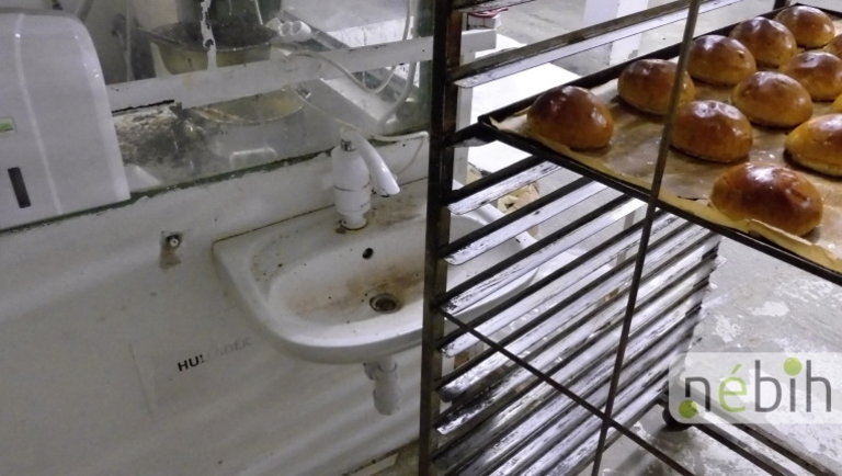 Gyomorforgató állapotok a pékségben: azonnal bezáratták a Pest megyei üzemet