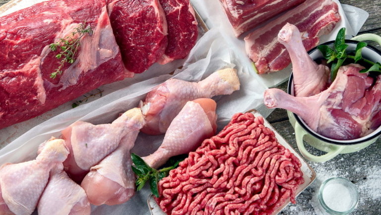 Kemény év vár az állattartókra: lejtmenetbe került az európai húspiac