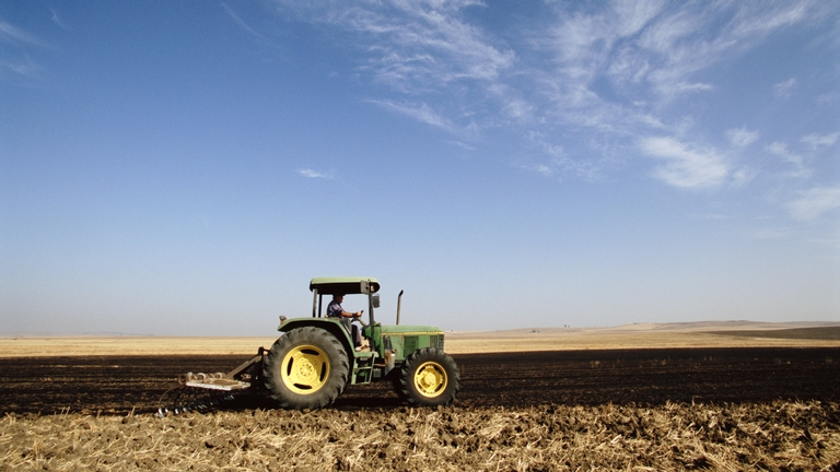 Brutális drágulás sújtja a magyar gazdákat: évekig maradhatnak a magas árak