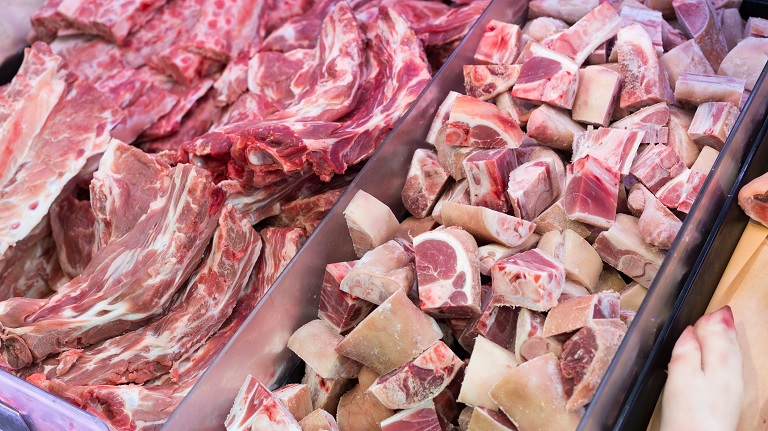 Ömlik a külföldi sertéshús az országba: ezt sózzák rá a magyarokra?