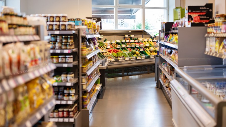Óriási változás a német boltokban: egyre többen vásárolnak ilyen élelmiszereket