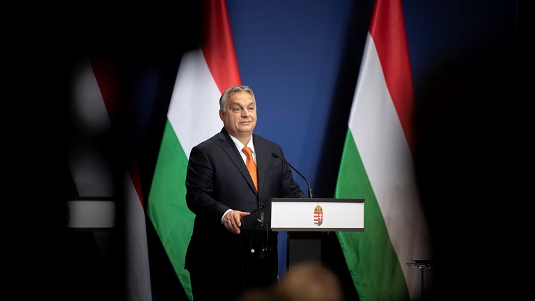 Súlyos bejelentést tett Orbán Viktor az árstopról: ez vár a magyarokra májustól