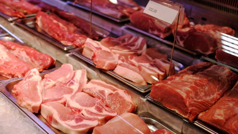 Ömlik a külföldi sertéshús Magyarországra: de hova tűnik a hazai?