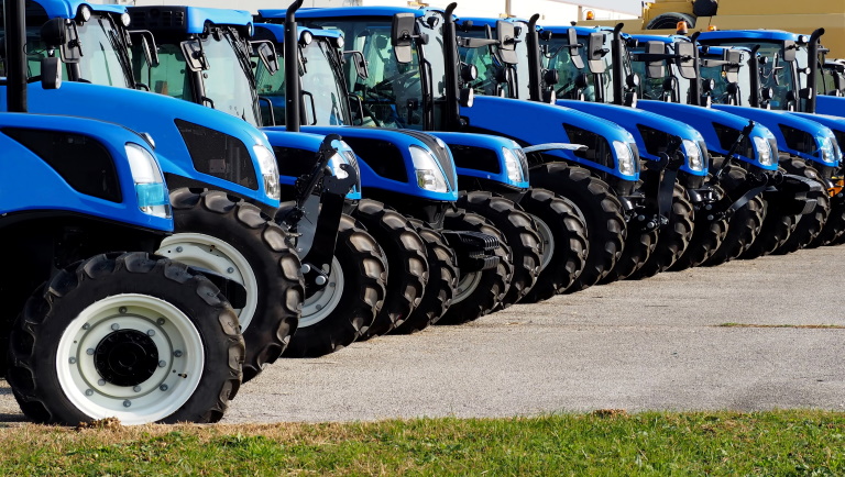 Megőrülnek a magyar gazdák ezekért a gépekért: úgy veszik őket, mint a cukrot
