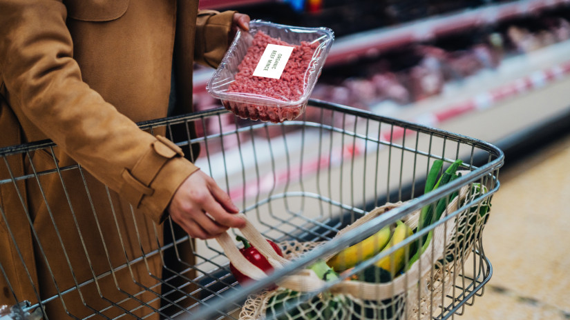 Brutális drágulás jöhet januártól: ennyibe kerülhetnek az árstopos élelmiszerek