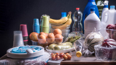 Élelmiszeripar: mi kerül 120 milliárdba a csomagolóanyagok ártalmatlanításán?