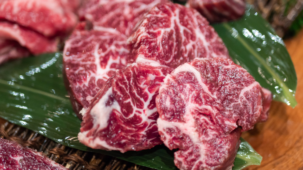 Ettől leesik az állad: ennyiért árulják a világ legdrágább marhahúsát