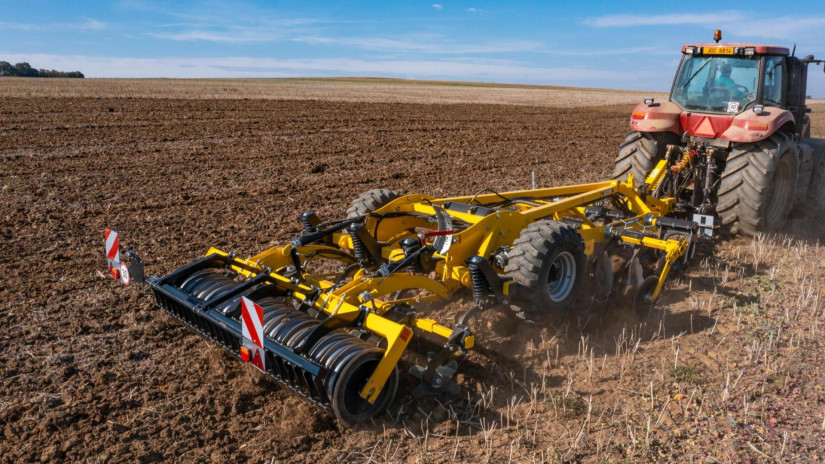 Extrém gépek, amik legyűrik a szélsőséges időjárást: Bednar talajművelő eszközök