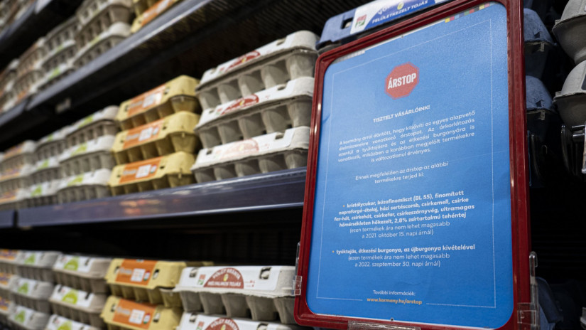 Kiszivárogtak a kormány tervei: eddig maradhat az élelmiszerárstop a boltokban
