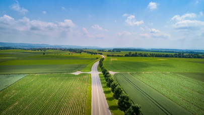 Hivatalos: itt van a legújabb döntés a földtörvényről Magyarországon