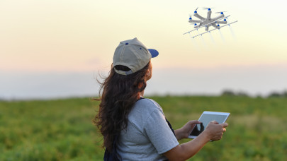 Itt az első növényvédő szer, amit drónnal lehet kijuttatni Magyarországon