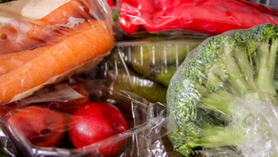 Ez aggasztó: rengeteg élelmiszerbe tesznek mikroműanyagot