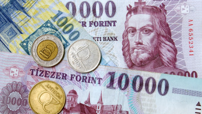 Indulnak a kifzetések: milliárdokat osztanak szét, sok magyarnak jár a pénzből