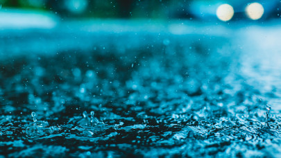 Viharciklon érkezhet pénteken: rengeteg esővel csaphat le