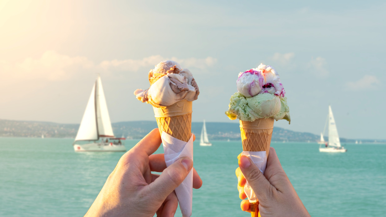 Indul a szezon a Balatonnál - átalakul a turizmus, mást akarnak már a látogatók